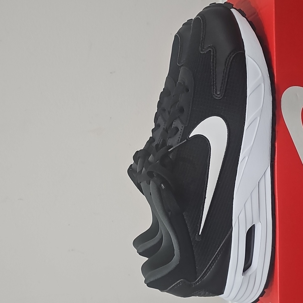 Brand New Nike Air Max SOLO Size Men's 10 Sku HQ2572 001